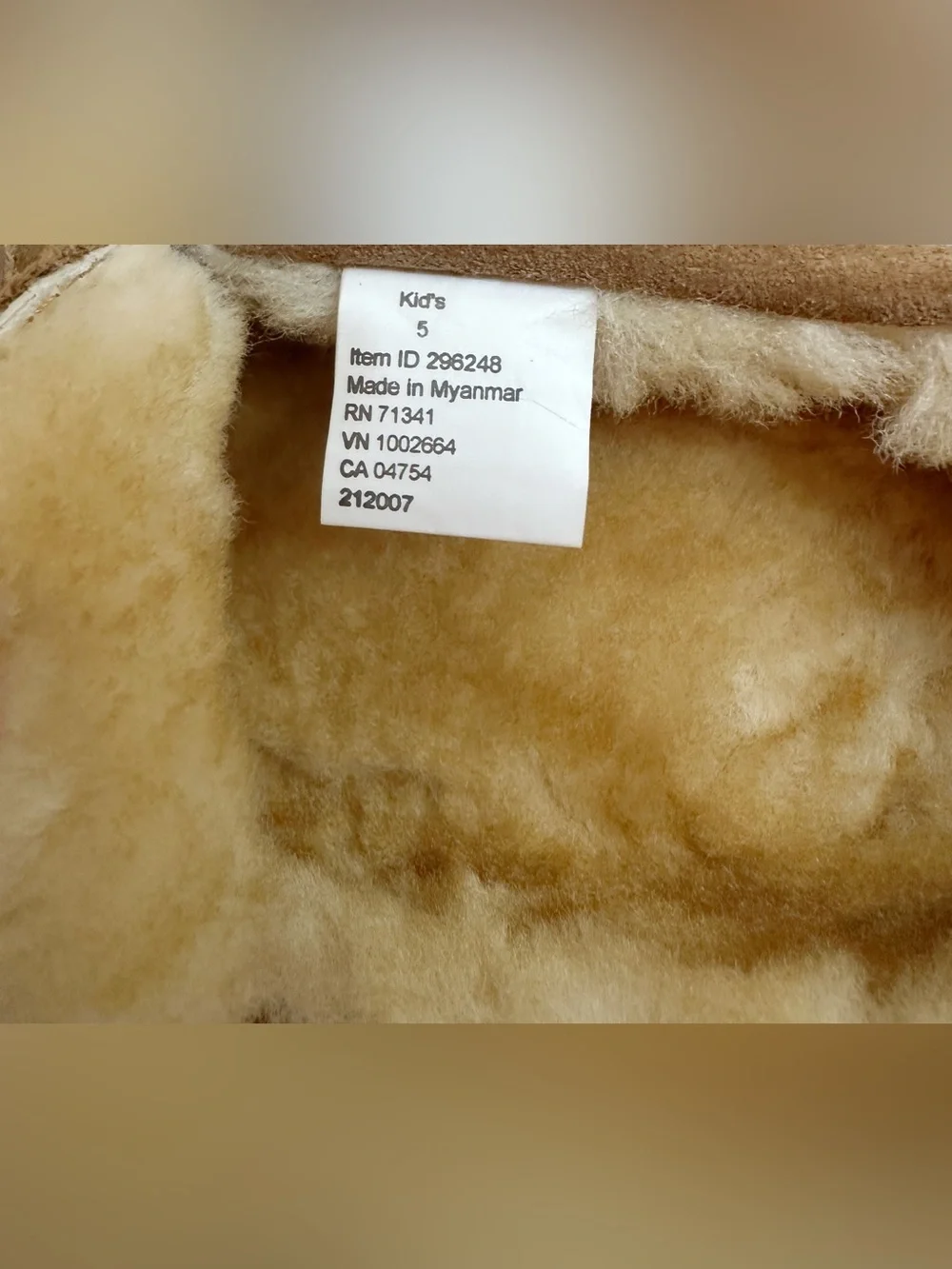 LL BEAN Wicked Good Slippers - Kids Kid’s Size 5- Shearling Sheepskin L.L.Bean